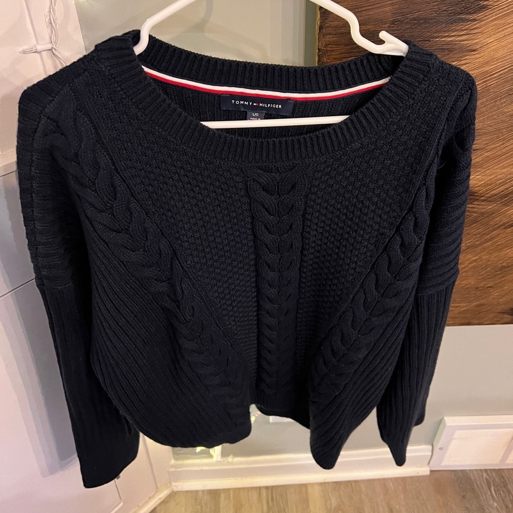 Tommy Hilfiger Women's Black Cable Knit Sweater